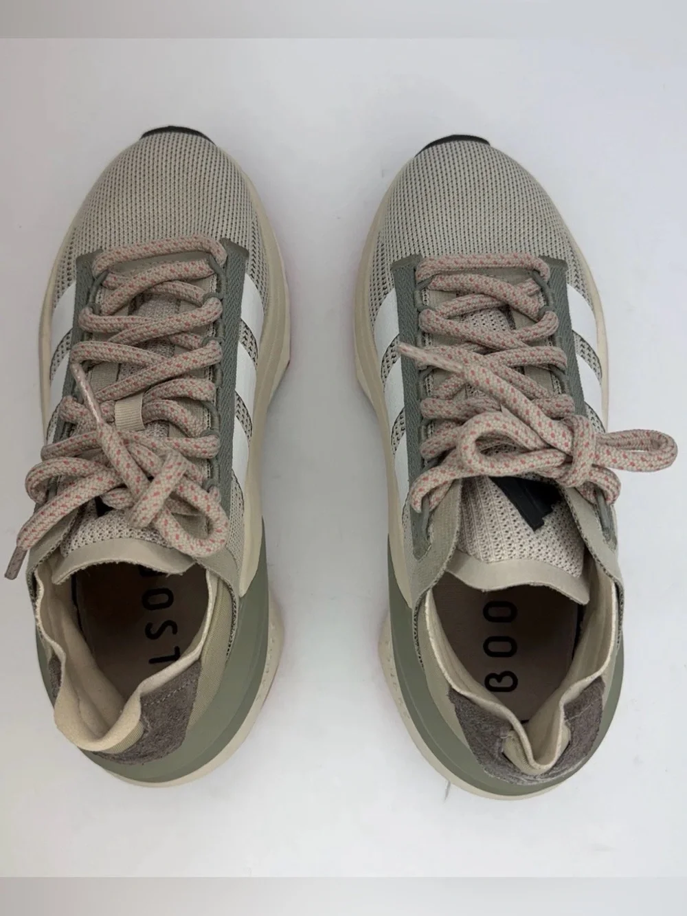 Adidas Avryn_X Women’s Size 5 Sneakers Running Shoes Putty Gray/Silver Pebble